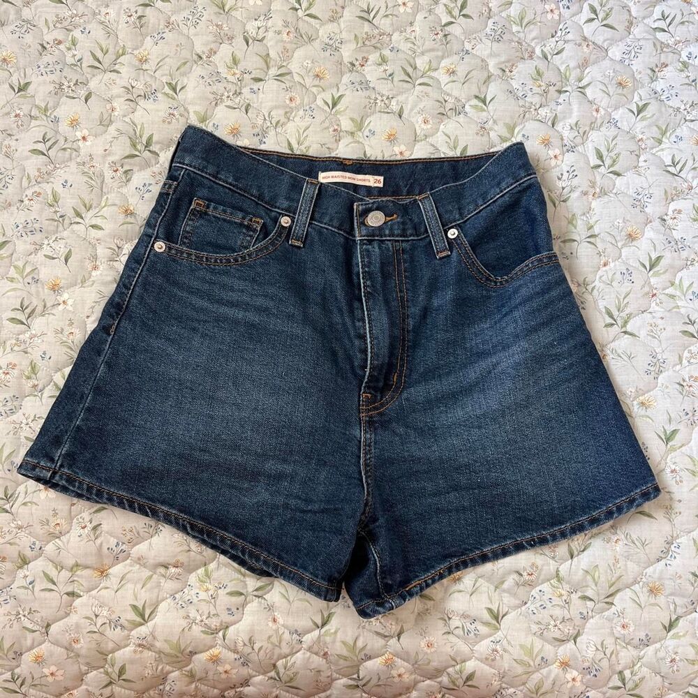 Levi-s Women's Navy and Blue Shorts